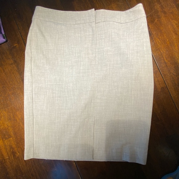 NWOT Worthington Stretch lined pencil skirt Size 12 - Picture 2 of 15
